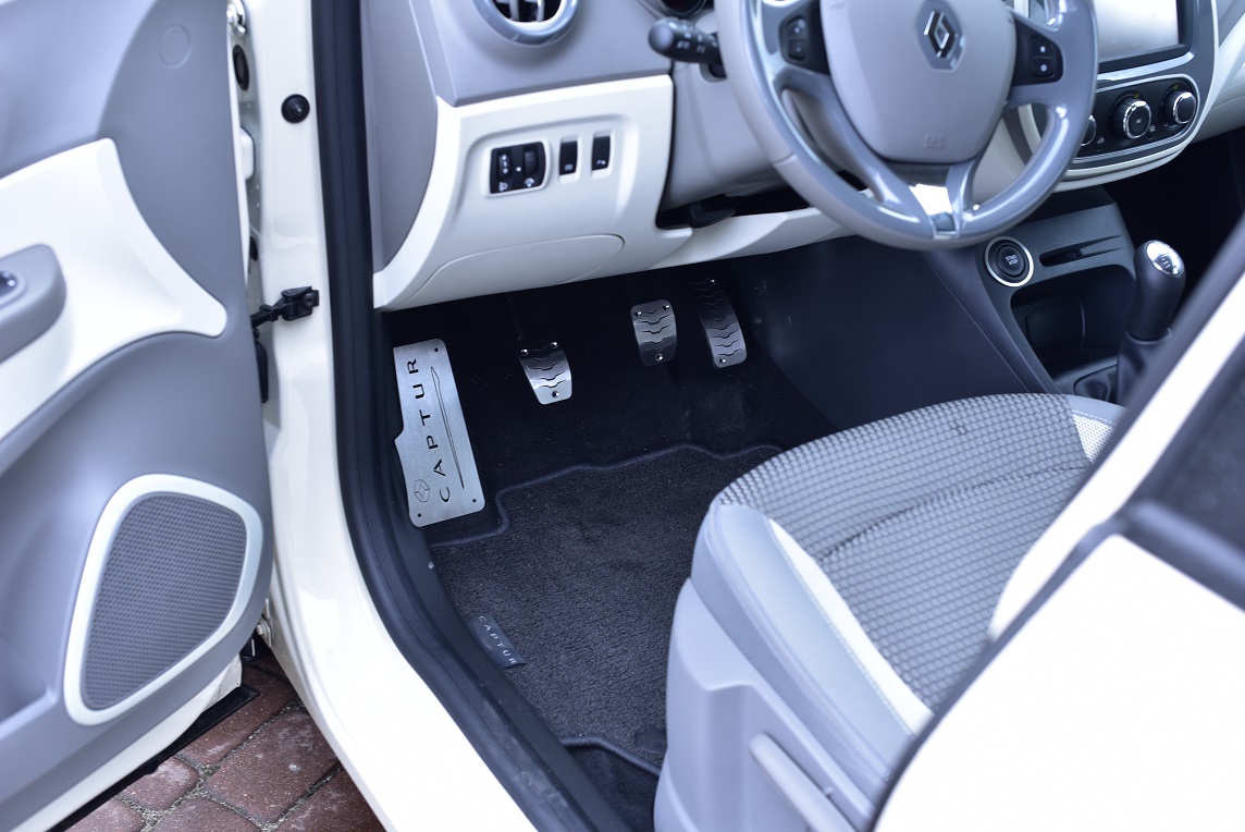 CAPTUR%20VISTA%20PEDALES%20IX.jpg